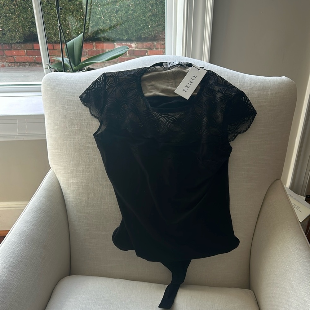 Renie black bodysuit